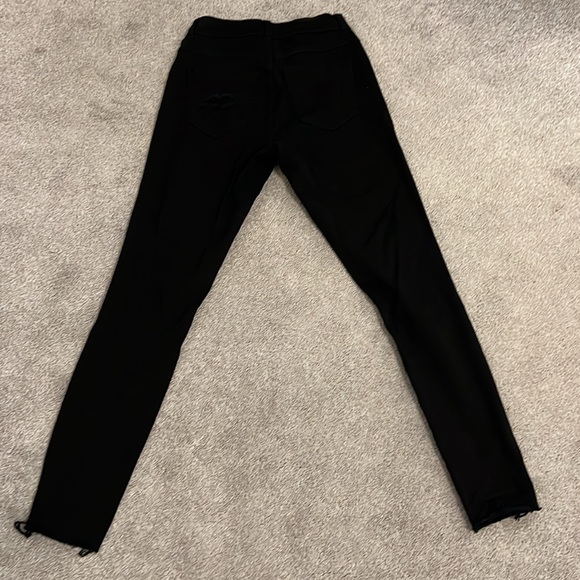 Pull on distressed jeans. - Picture 4 of 7